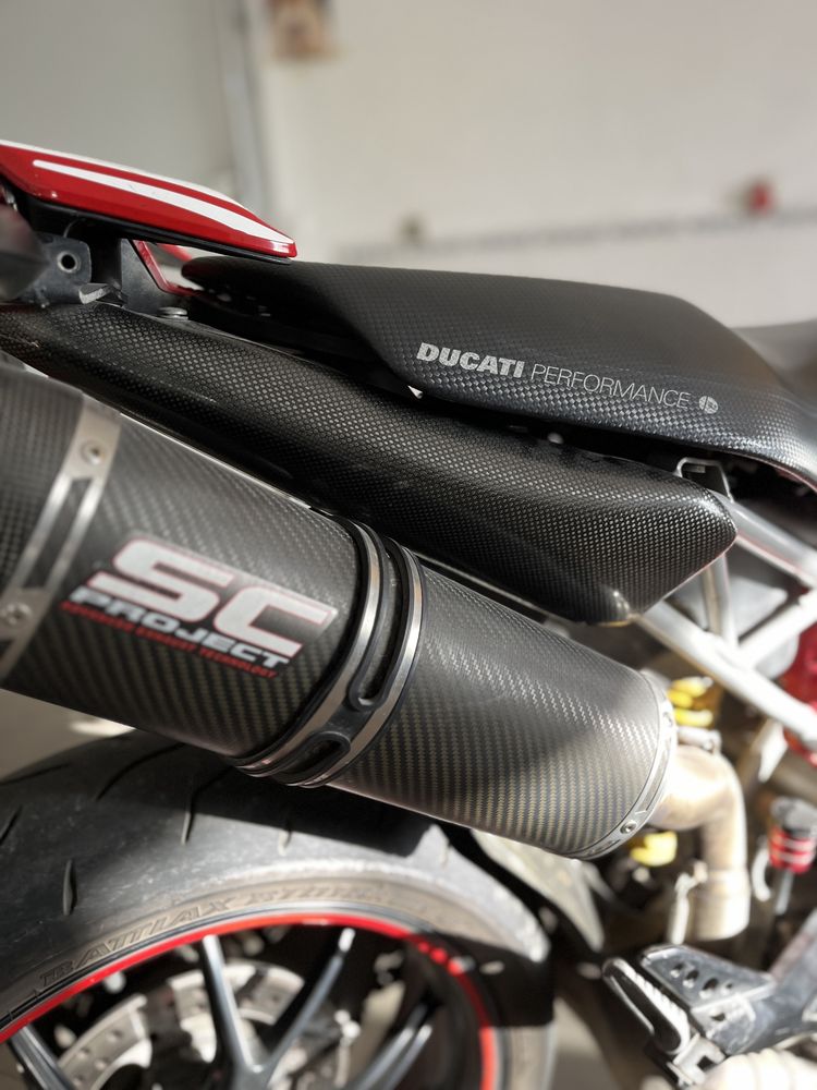 Ducati Hypermotard 796