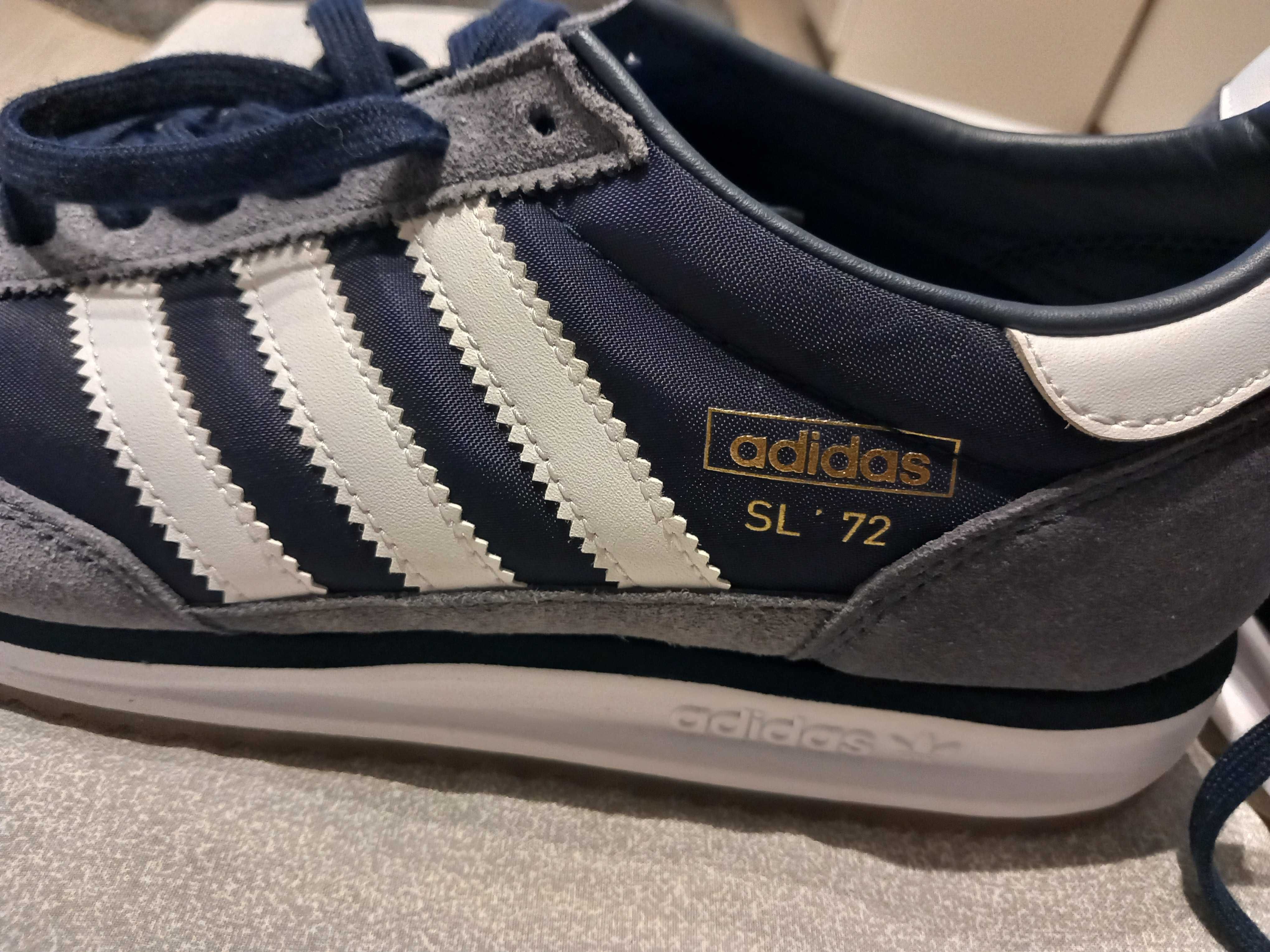 Ténis Adidas - 42