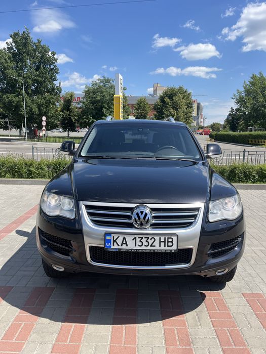 Офіційний Volkswagen Touareg з газом