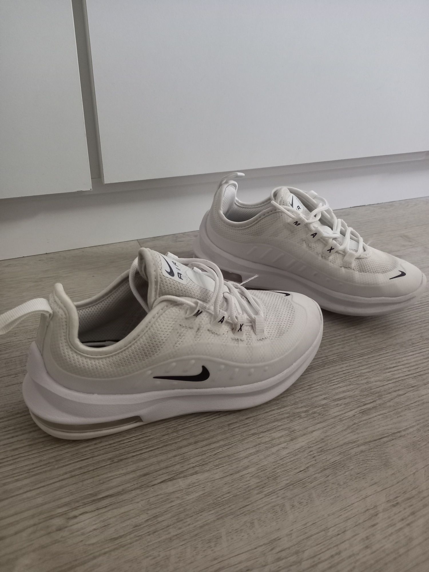 Nike Air Max dziewczęce białe buty adidaski 31