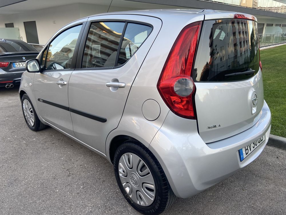Opel Agila 1.2 • 86 cv • AC • 125 mil km • Multimidia • Camera de Ré