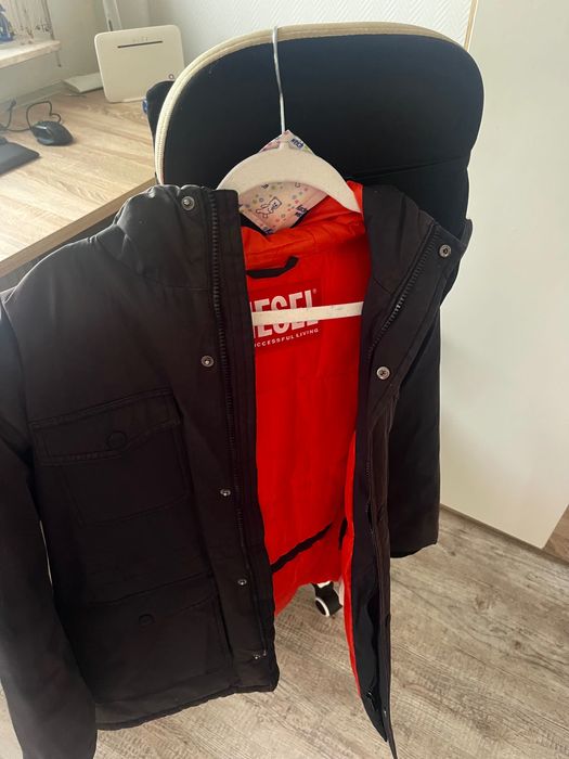 Стильна зимова куртка, курточка  Diesel для хлопчика-підлітка.