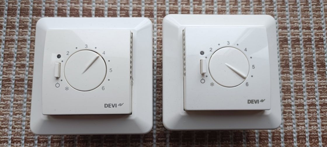 Терморегулятор для теплого пола Devi D530