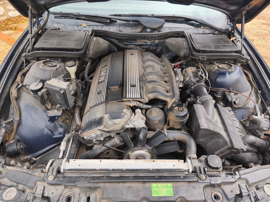 BMW 520i  E39 150cv 6 cilindros