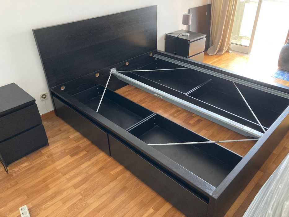 Cama Ikea Malm com gavetões
