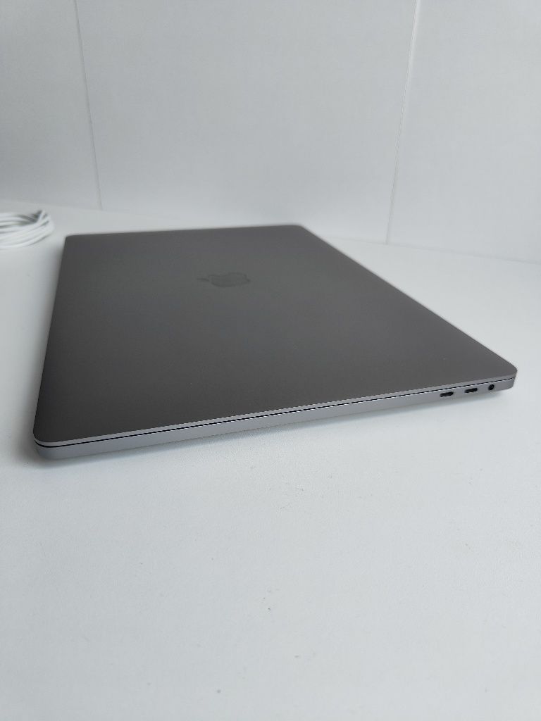 Apple MacBook Pro 16" 2021 a2141 (i7/16/512) Space Grey