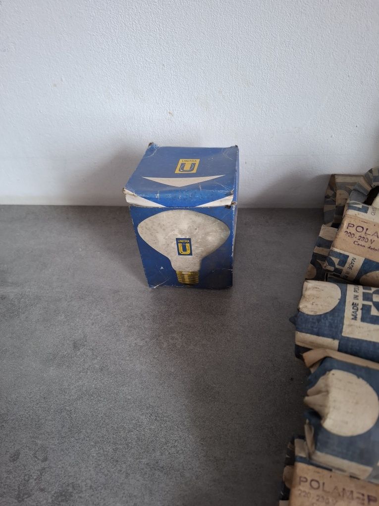 Zestaw 17 żarówek PRL: Polam Piła, Tyrolux, Unitra - Vintage Kolekcjon
