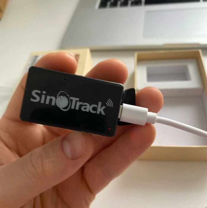 GPS Трекер гпс 3в1 микрофон, локатор - карта STM-070 Global SinTrack