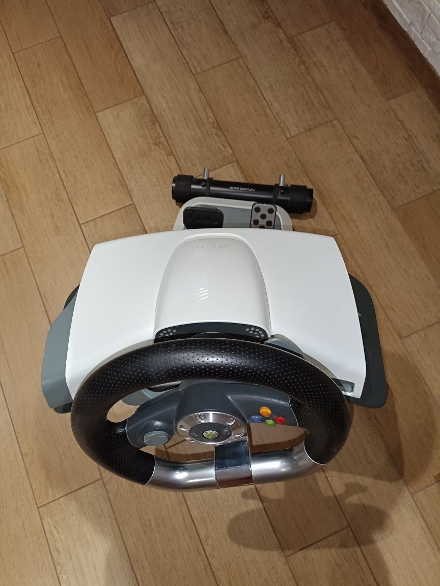 Kierowca Xbox i gra Most wanted Xbox 360