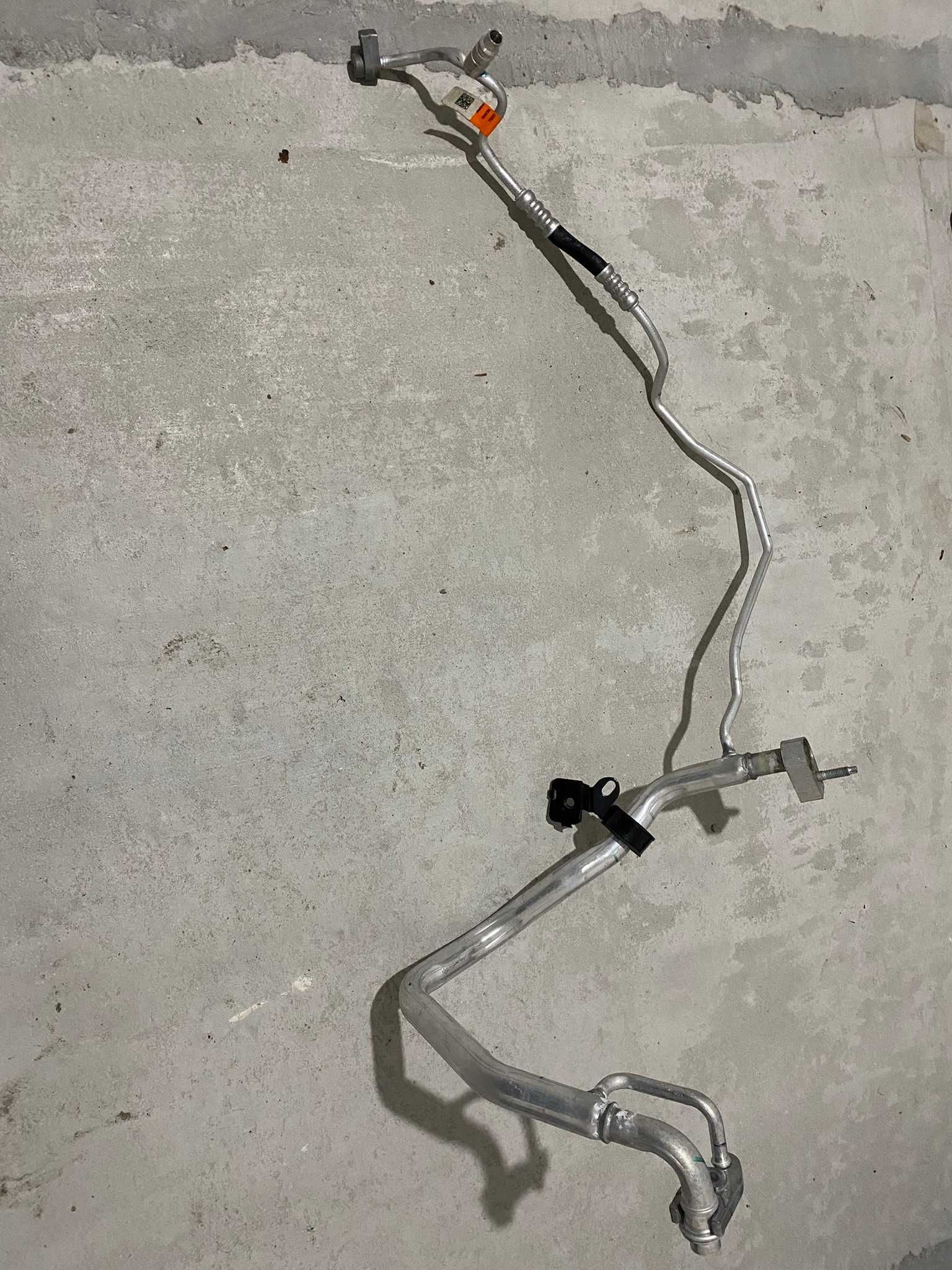 Трубка кондиціонера FORD ESCAPE MK4 20-23 LX6H-19E881
