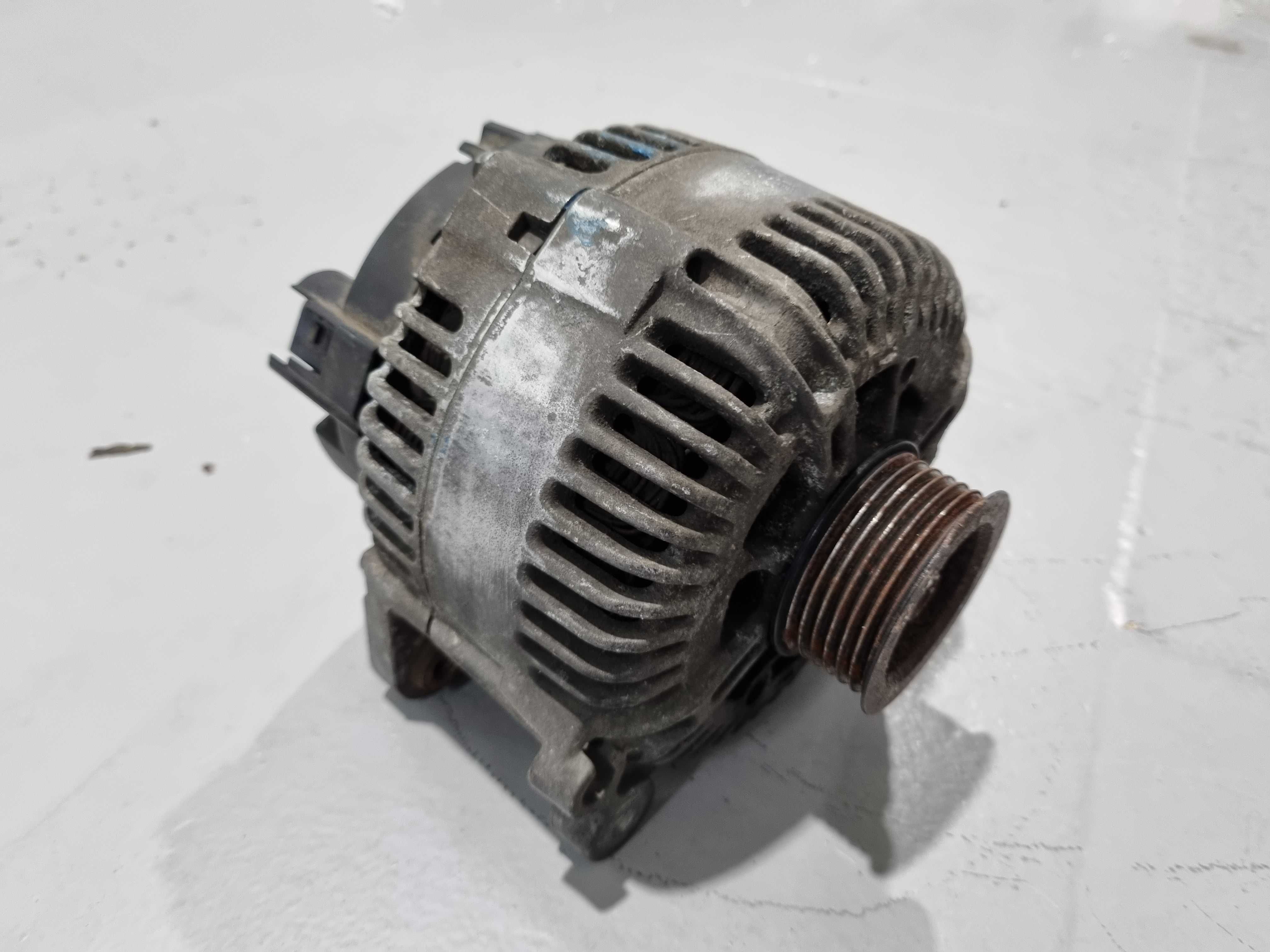 Alternador VW Touareg Usado