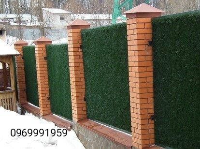 Декоративний зелений паркан