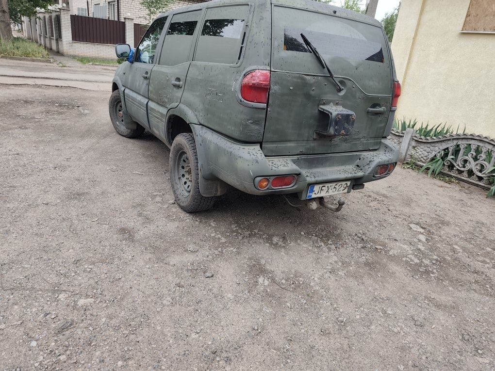 Nissan terrano 2 2004