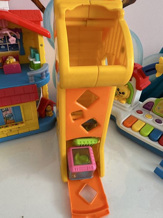 Іграшки дитячі, домік, сенсорні кубики