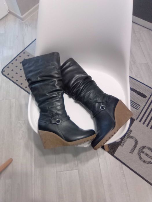 Сапоги жіночі зимові високі шкіряні 37р.