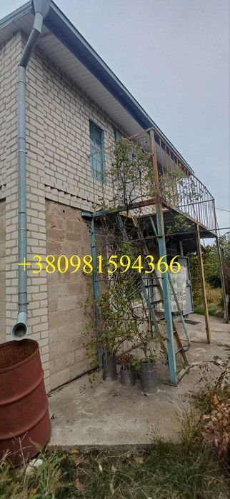 Продам дачу, дачну ділянку в Підгородньому