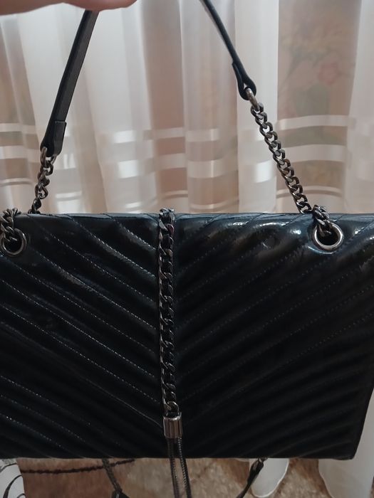 Сумка жіноча чорна лакована