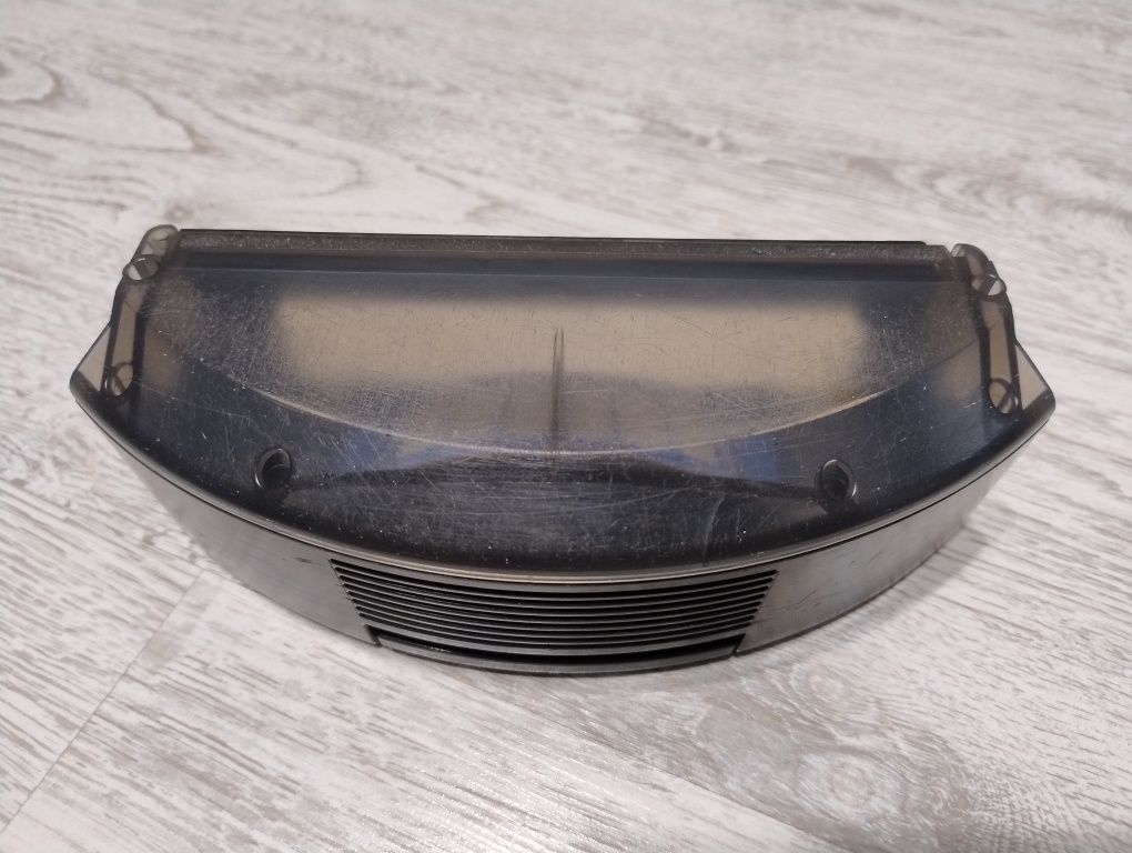 Pojemnik na śmieci z filtrem Irobot Roomba 695