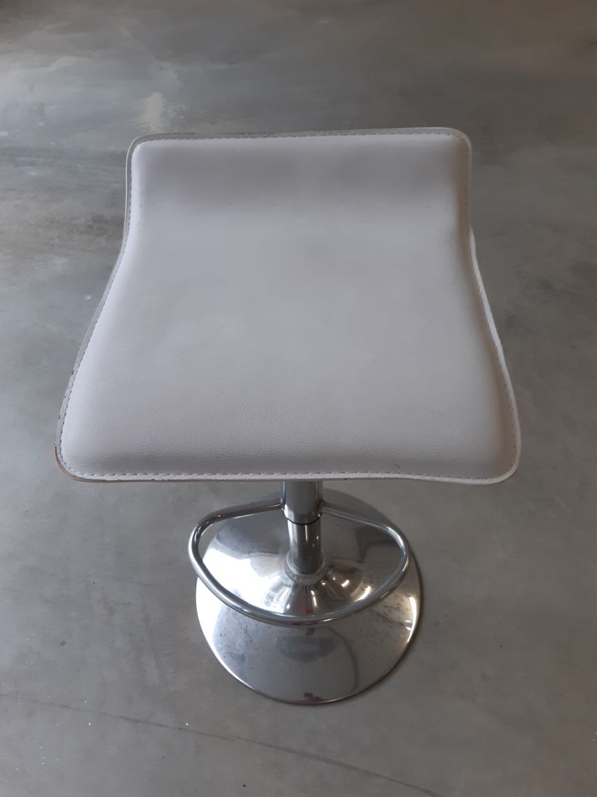 Bancos para balcão de cozinha
