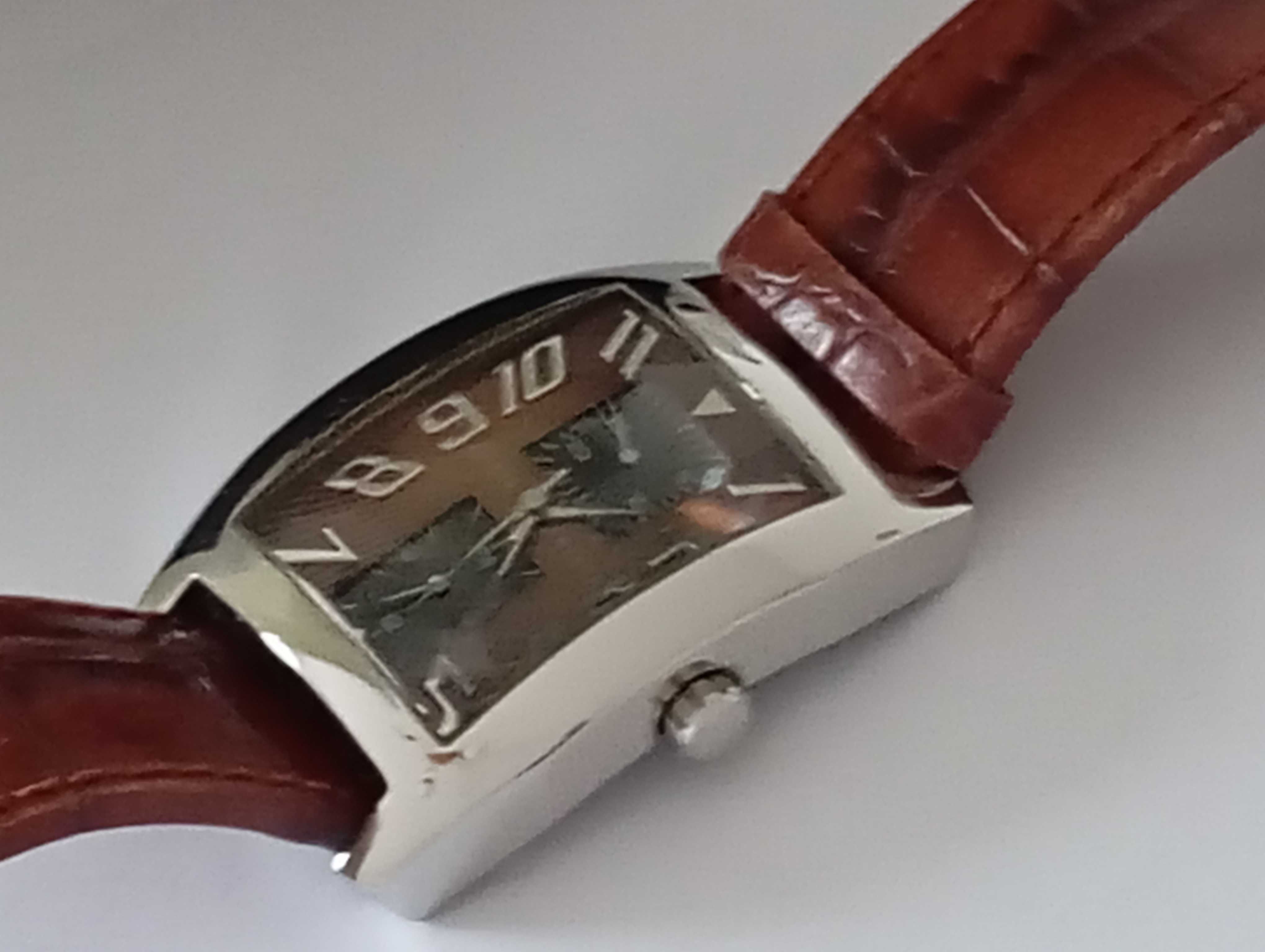 Zegarek Guess  w bardzo dobrym stanie