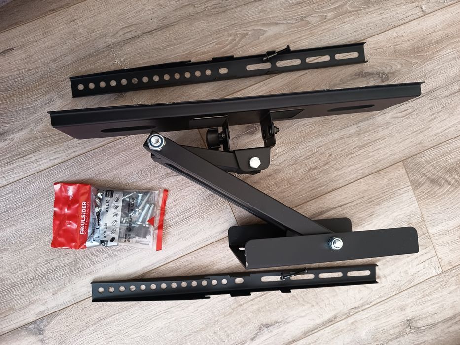 кріплення для телевізора