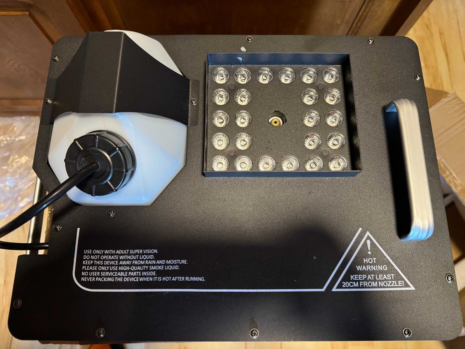 Maszyna do robienia dymu 24 Led pilot rgb