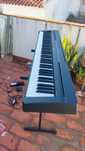 E Piano Yamaha P-35