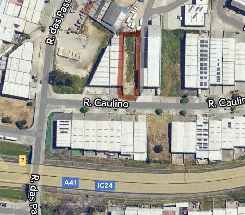 Vendo Terreno c/ PROJECTO APROVADO E LICENÇA DE CONSTRUÇÃO