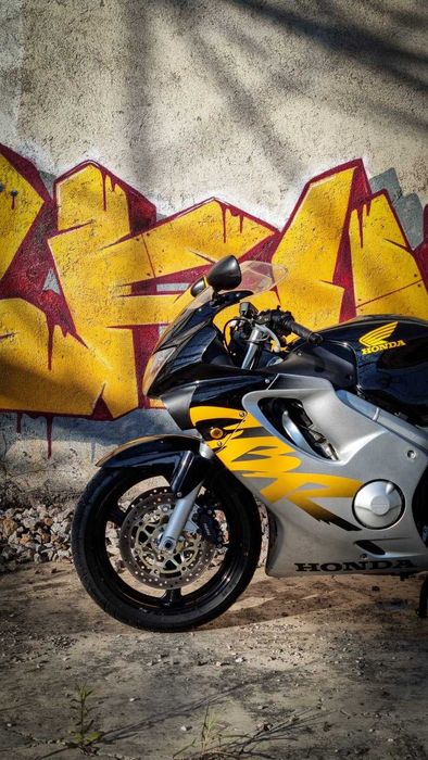 Honda CBR600 F4 (1999)