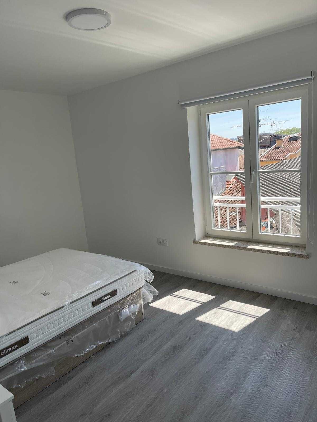Aluguer de Apartamento T2 – Totalmente Renovado e Mobilado!