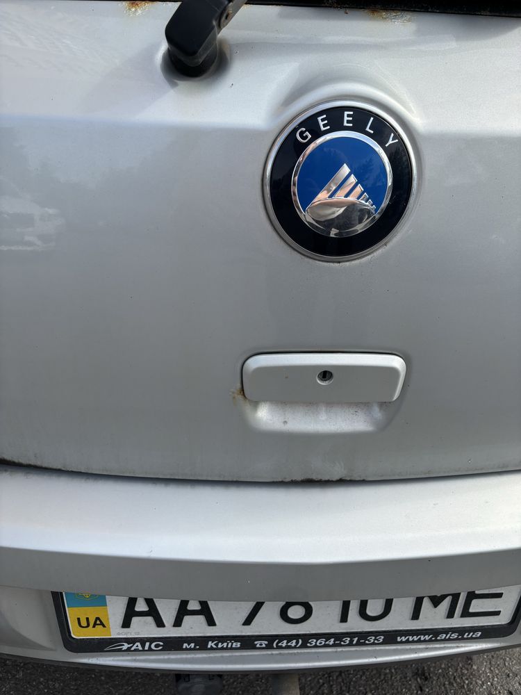 Geely MK Cross 2012