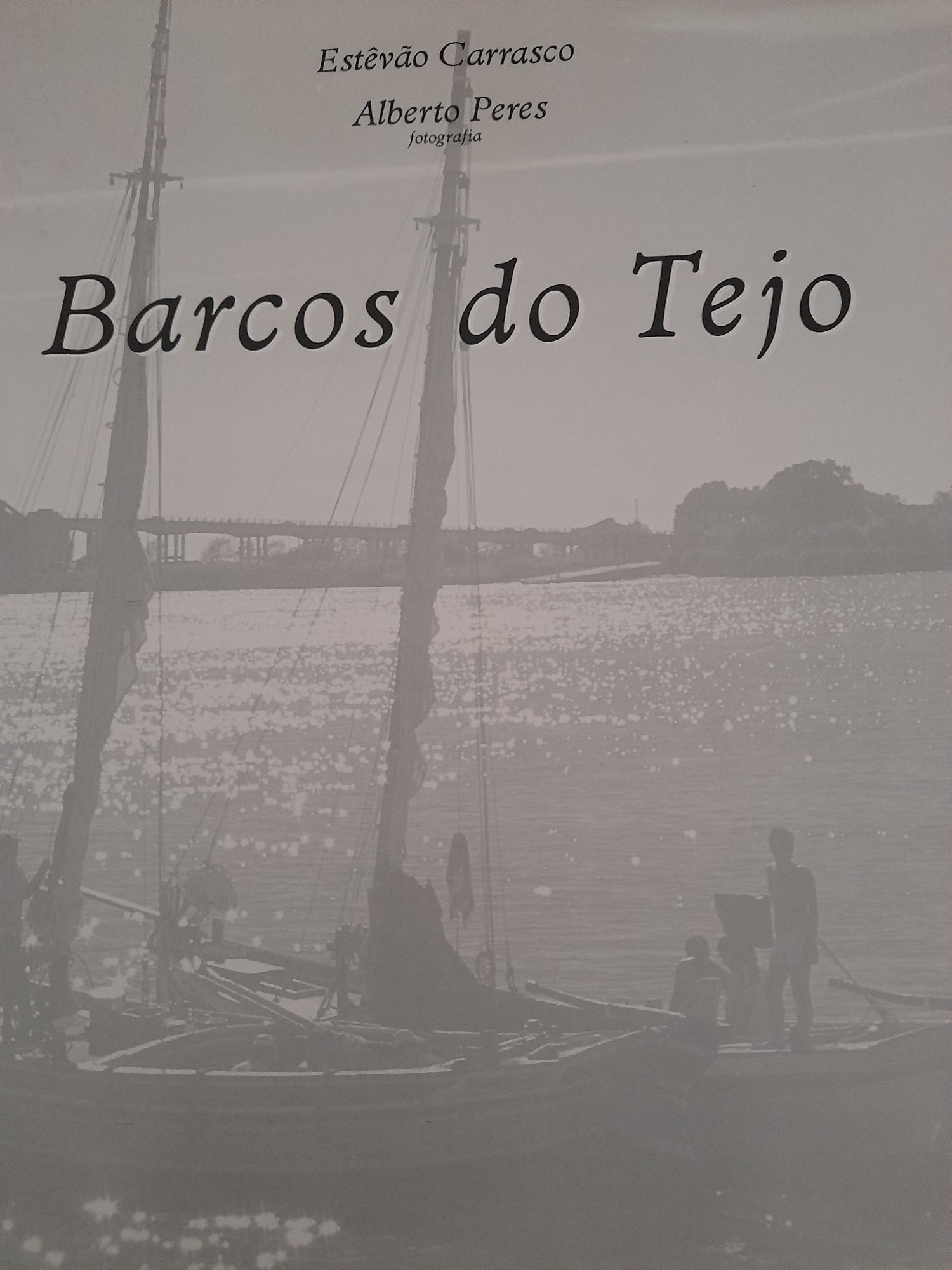 Livro Barcos do Tejo