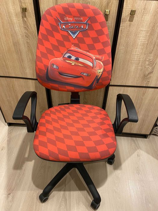 Продам комплект мебелі для хлопчика з додатковими елементами інтер'єру