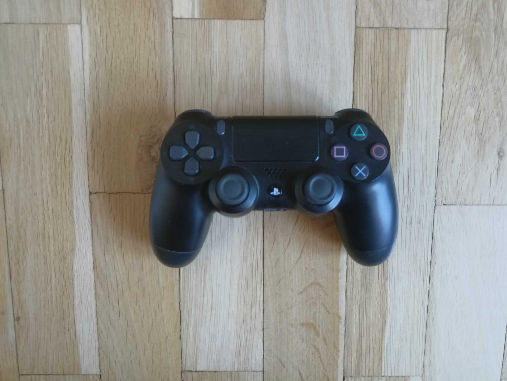 Konsola PlayStation 4 Slim + 3 GRY