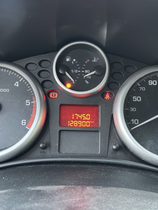 Peugeot 207 1.4 HDi (2010)
