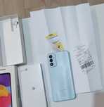 Samsung M13 niebieski