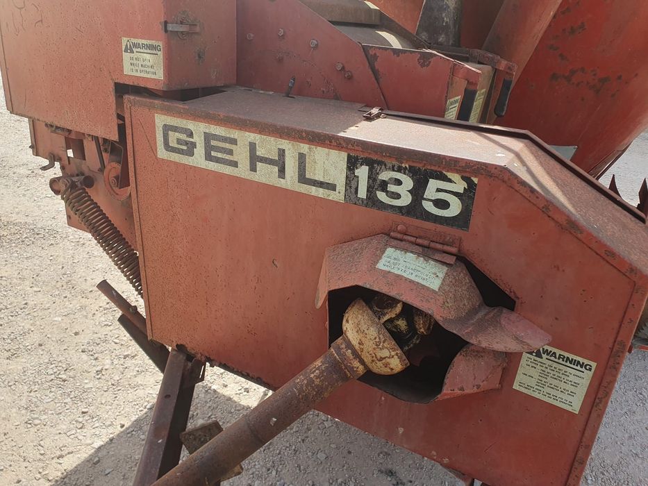MOINHO DE RAÇÕES GEHL 135