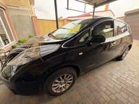 Продам Nissan Leaf