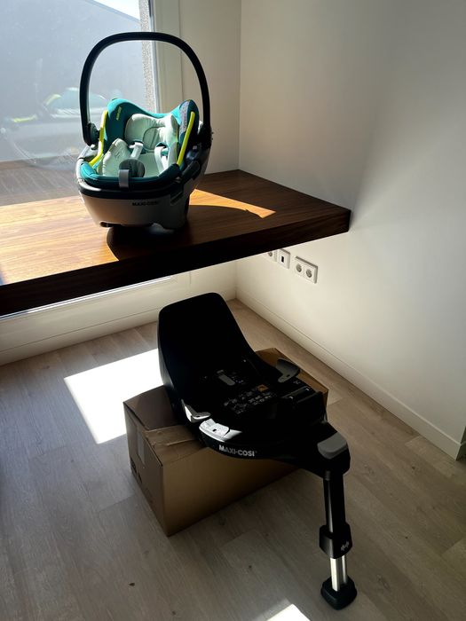 Ovo + Base Isofix MaxiCosi