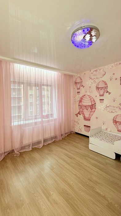 Продаж 2-ної квартири Виставка