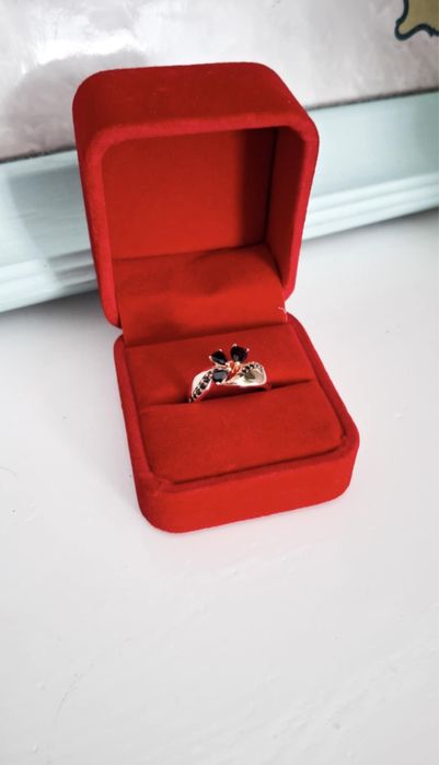 Pierscionek złoty pozłacany 585 RG 16 mm w pudełku na prezent