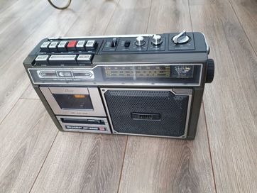Stary zabytkowy radiomagnetofon SHARP gf-3800h vintage