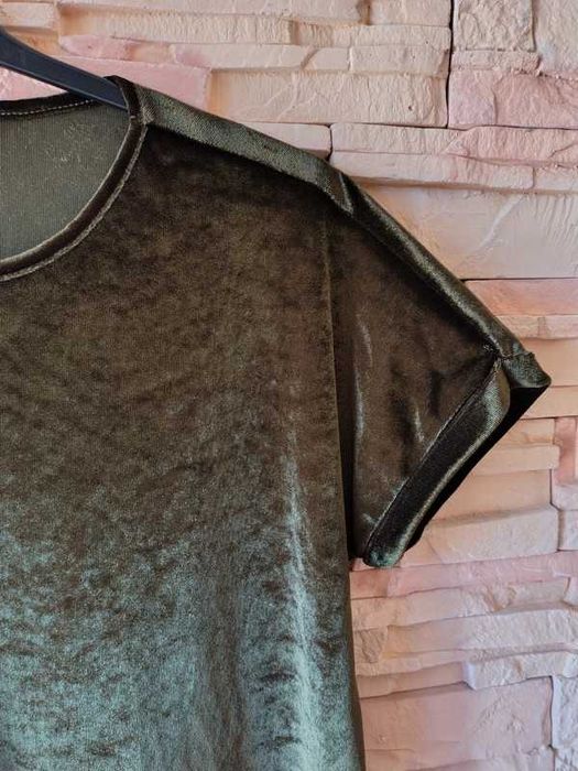 Modna bluzka top t-shirt welurowy khaki oversize must have