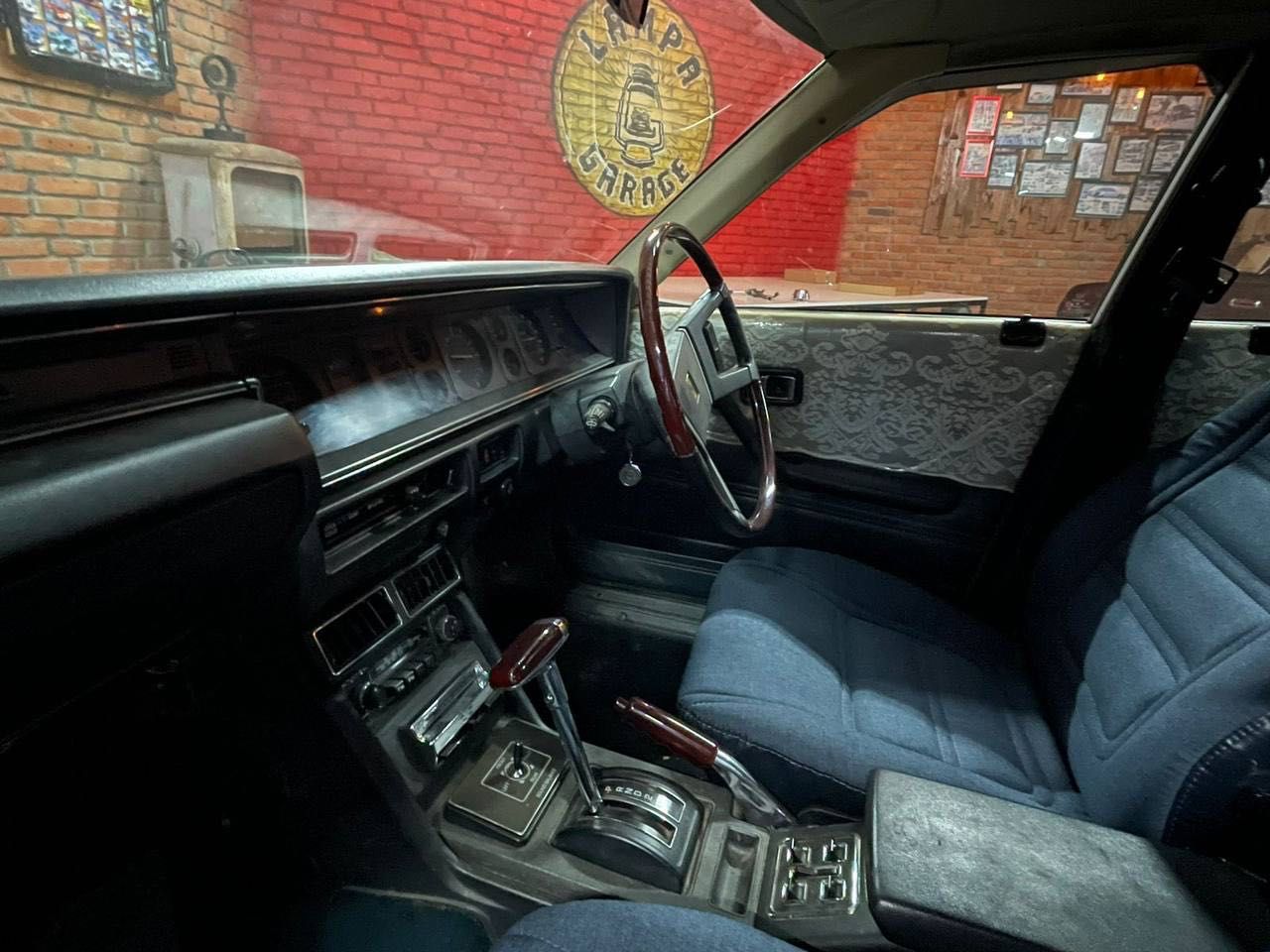 Nissan Skyline c210