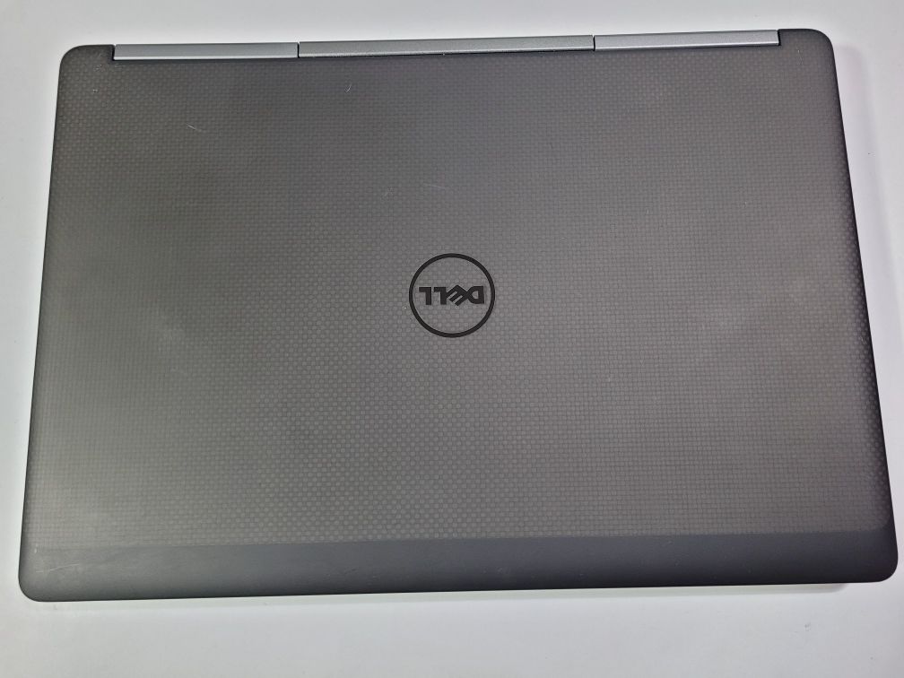 Dell Precision 7510 15,6"FHD IPS i7 6820HQ 16GB/256GBSSD/Quadro M1000M