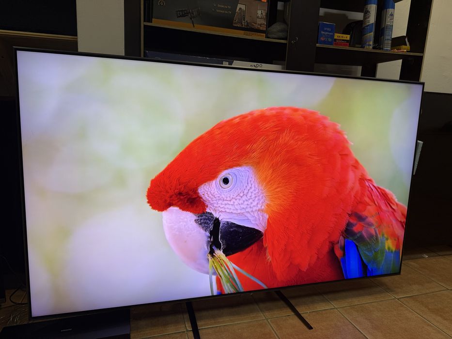 Телевізор Samsung QLED 65 діагональ 120 Гц потужний звук 40 ват