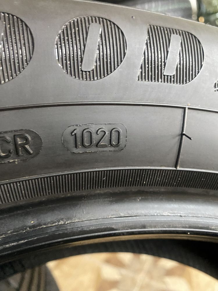215/55/17 94V GOODYEAR EFFICIENT GRIP Performance