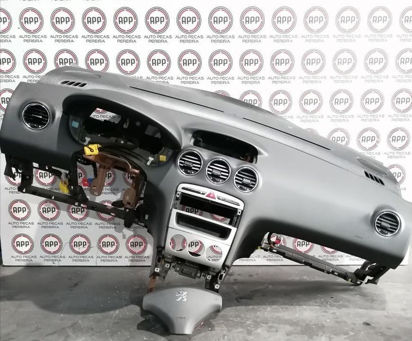 Airbags condutor passageiro e tablier Peugeot 308 de 2009.