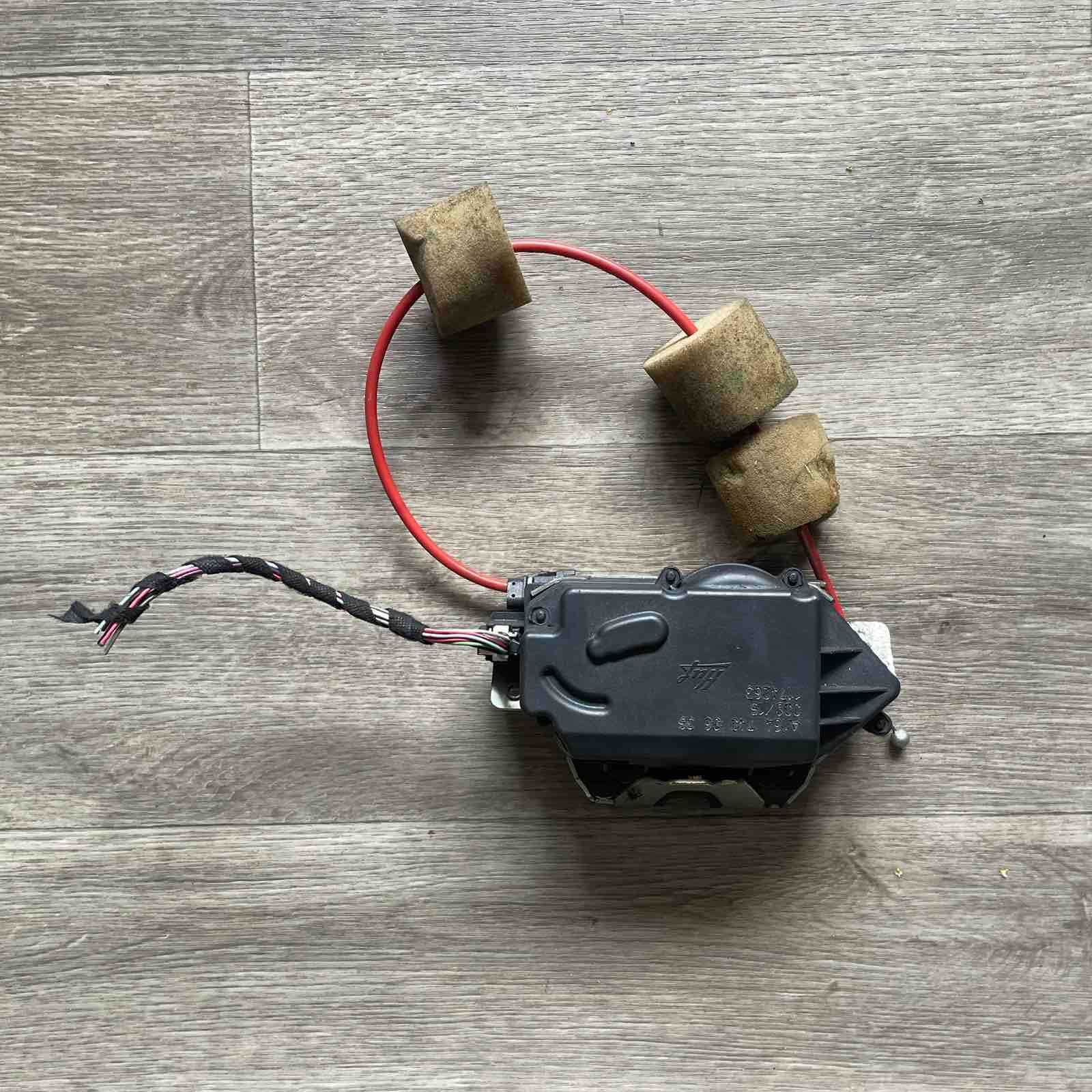 Замок кришки багажника ляди Мерседес МЛ ГЛ Mercedes ML W164 GL X164