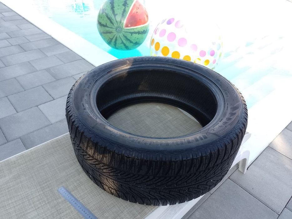 Продам гуму фірма Goodyear 285/45R20 зима